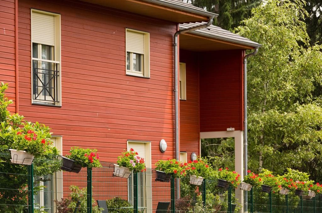 Auberge Du Moulin Marin Lapalisse Exterior photo